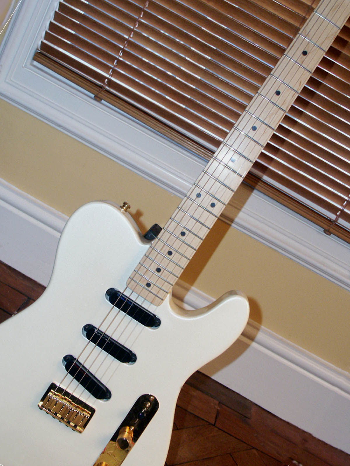 White Tele