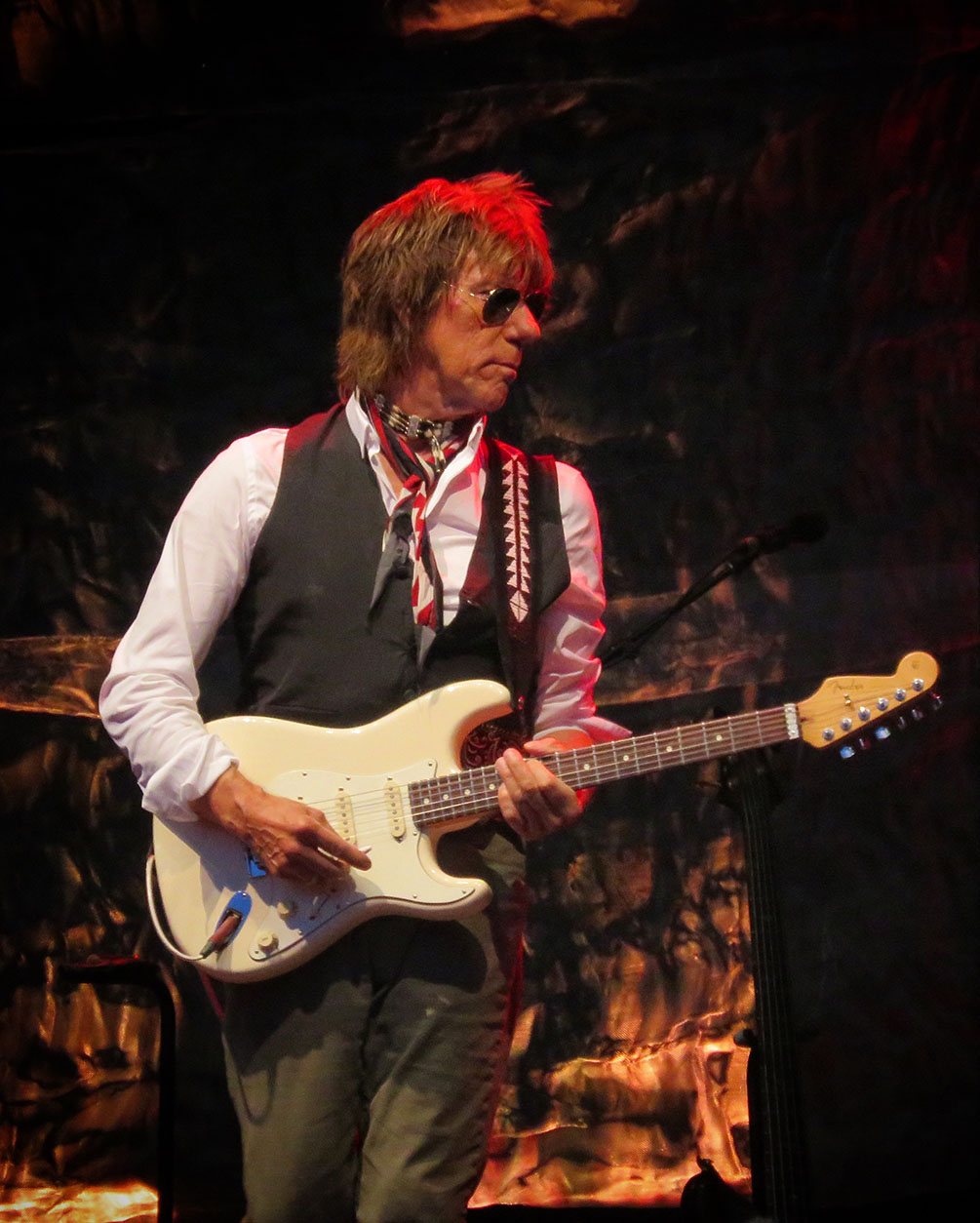 Jeff_Beck_in_Seattle_2016 copy Je